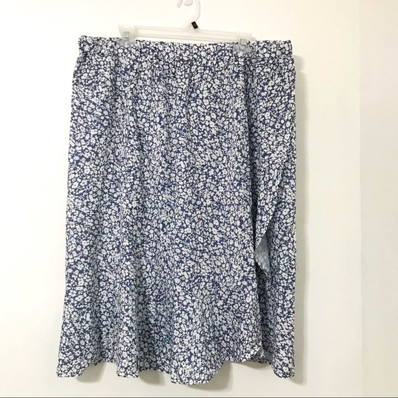 SHEIN Dresses & Skirts - SHEIN Curve Plus Blue Dainty Floral Wrap Skirt